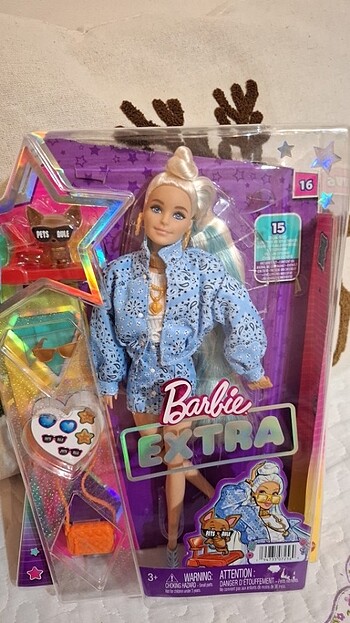 Barbie Barbie extra bebeği
