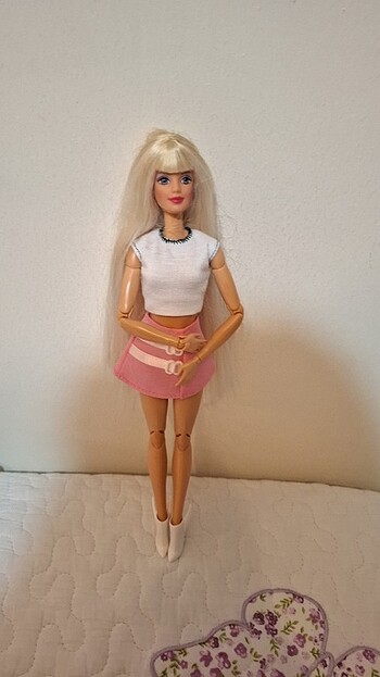 Barbie bebek