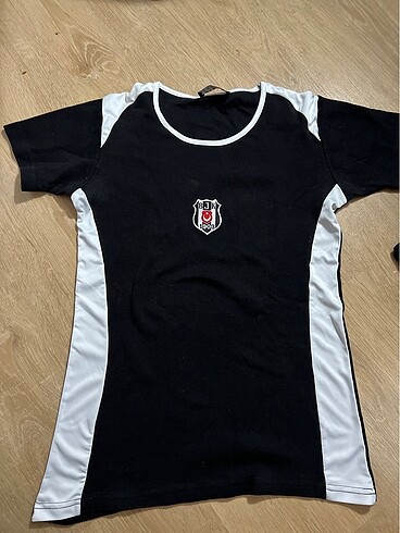 Beşiktaş Kartal Yuvası T-Shirt