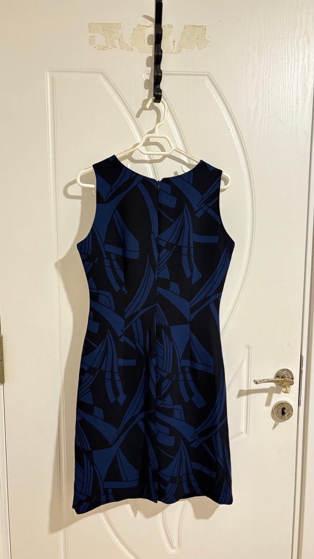 Lacivert desenli Siyah Mini şık elbise - Görsel 2