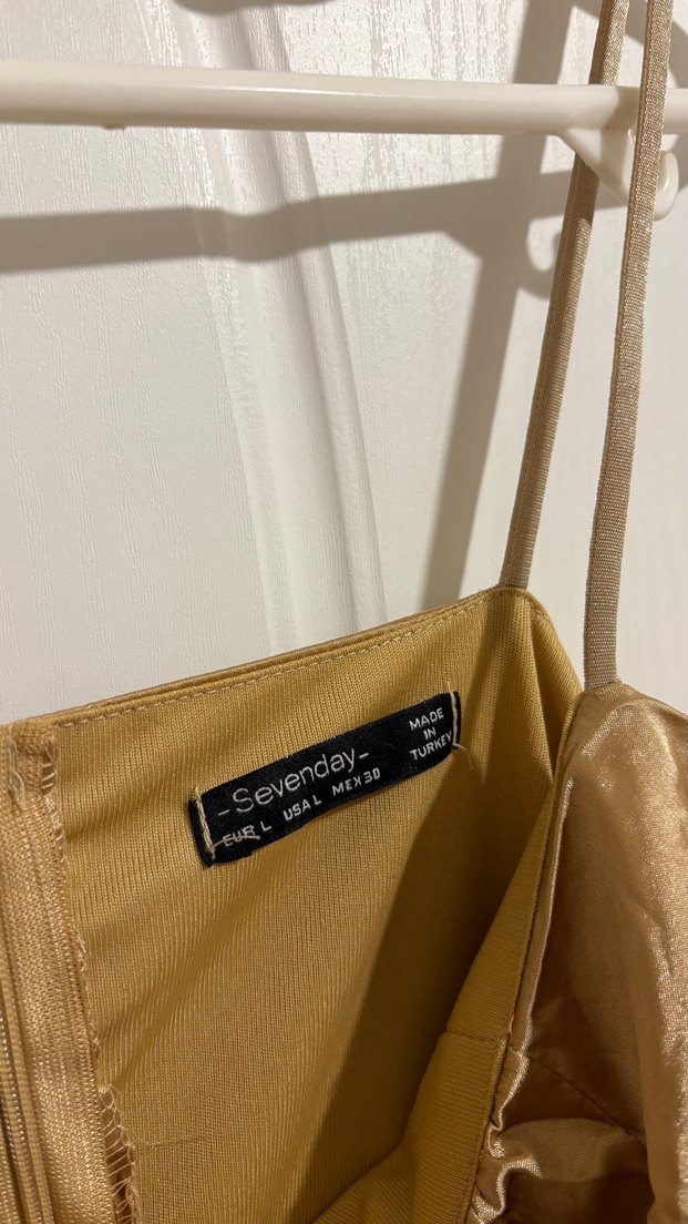 Kadın Altın Renk Drapeli Uzun Elbise - Görsel 4