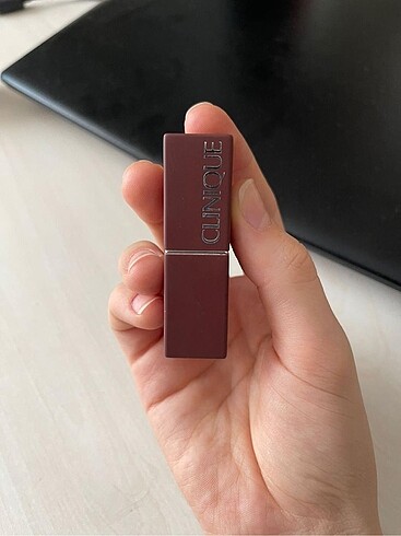 Clinique even better pop ruj 28- mink