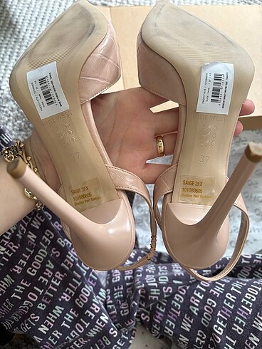 37 Beden ten rengi Renk Nine West topuklu ayakkabı