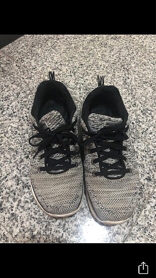 39 Beden Skecher spor ayakkabı 39 numara
