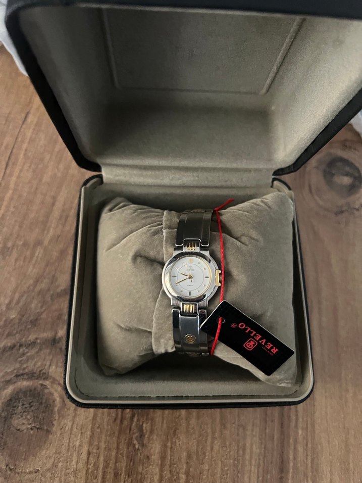 Altın Renkli Modern Klasik Kadın Saati - Görsel 2