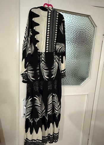 Siyah Beyaz Desenli Uzun Bohem Elbise - Görsel 5