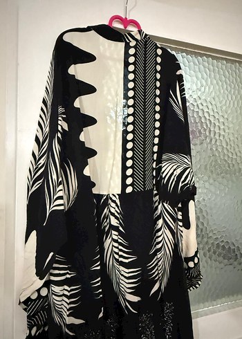 Siyah Beyaz Desenli Uzun Bohem Elbise - Görsel 3