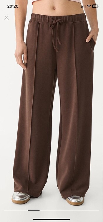 Stradivarius Yumuşak dokulu pantalon