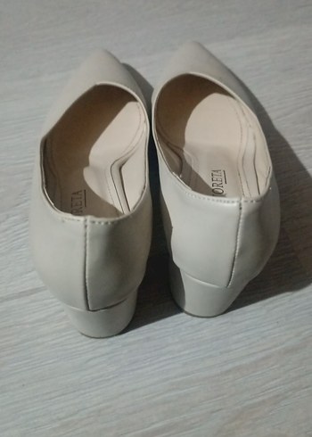 Bej Stiletto Topuklu Kadın Klasik Ayakkabı - Görsel 2