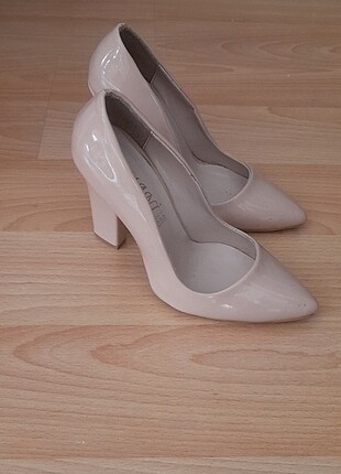 Stiletto ayakkabı