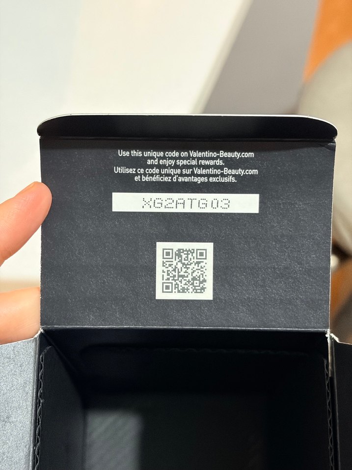 Orjinal Valentino Erkek Parfümü - Görsel 5