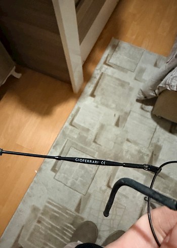 Şeffaf Siyah Kadın Gözlüğü - Görsel 3