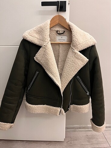 stradivarius mont