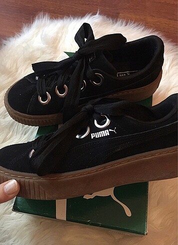 36,5 Beden Puma Spor Ayakkabı