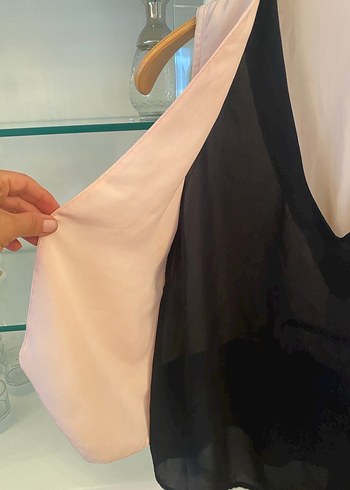 Pembe Drapeli V Yaka Kolsuz Bluz - Görsel 4