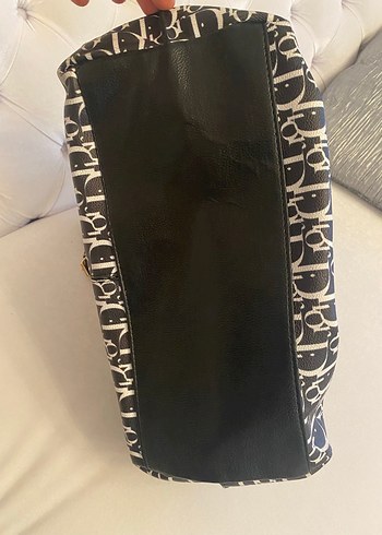 Klasik Siyah Baskılı Deri Kadın Çanta - Görsel 9