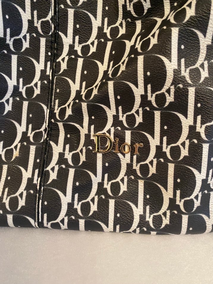 Klasik Siyah Baskılı Deri Kadın Çanta - Görsel 3