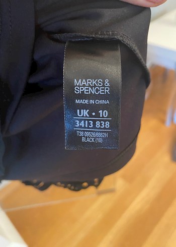 Marks & Spencer Dantel İşlemeli Siyah Kısa Kollu Bluz
