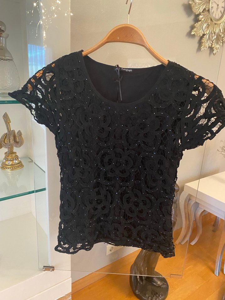 Dantel İşlemeli Siyah Kısa Kollu Bluz - Görsel 4