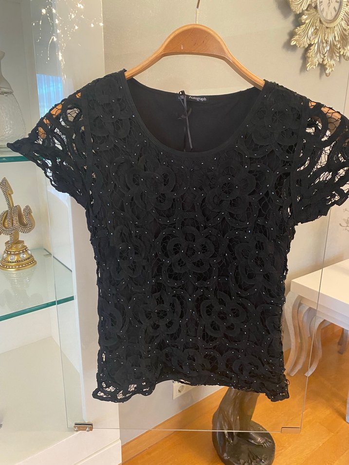 Dantel İşlemeli Siyah Kısa Kollu Bluz - Görsel 3
