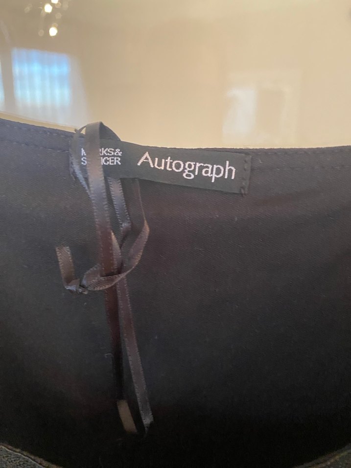 Dantel İşlemeli Siyah Kısa Kollu Bluz - Görsel 5