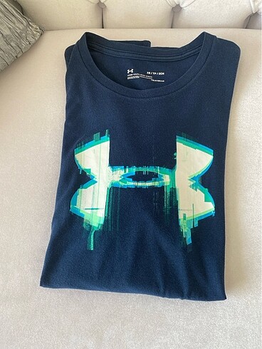 Under armour tshirt