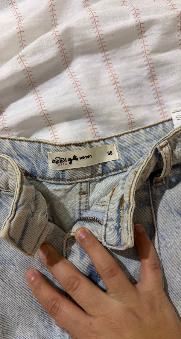 Gri Bağlama Desenli Kadın Kot Şort - Görsel 3