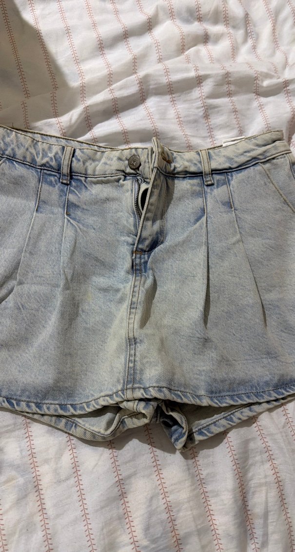 Gri Bağlama Desenli Kadın Kot Şort - Görsel 2