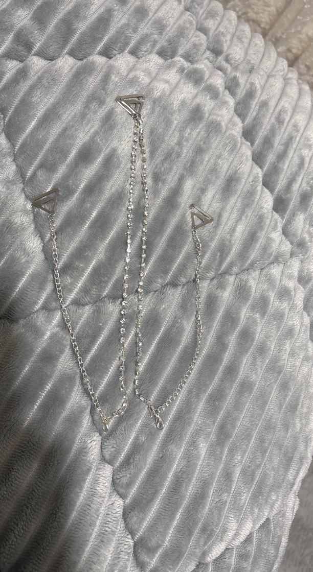 Gri Yılan Desenli Zincir Detaylı Kadın sütyen askı inciri - Görsel 2