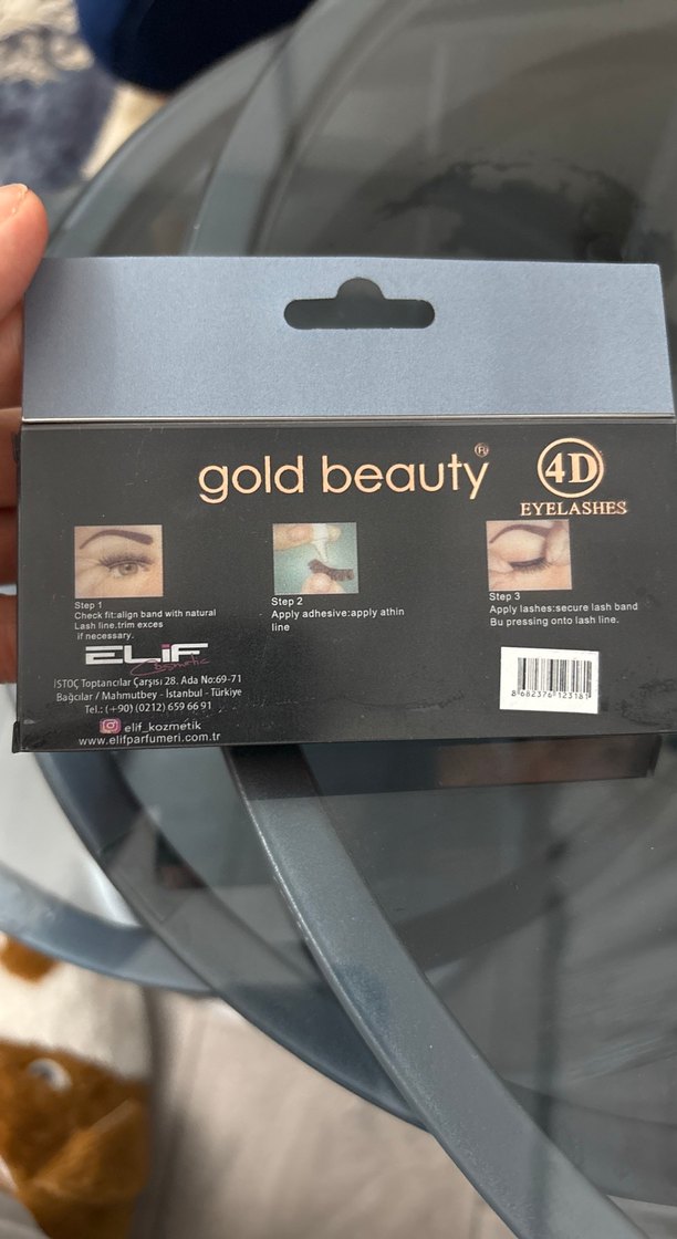 Gold Beauty 4D Parlak Sahte Kirpikler - Görsel 3