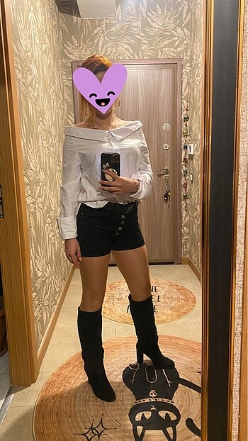 Madonna yaka gömlek