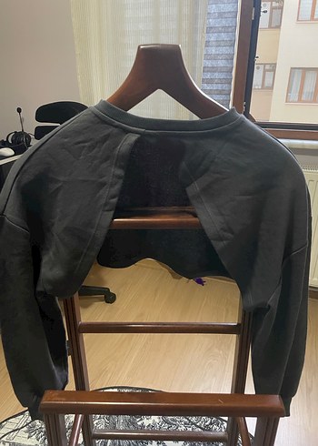 Gri Kısa Kesim Uzun Kollu Sweatshirt - Görsel 2