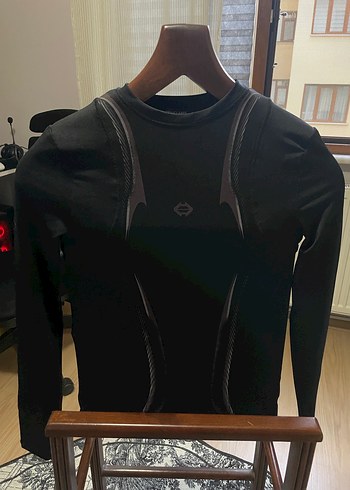 Siyah Uzun Kollu  Spor Üst - Görsel 2