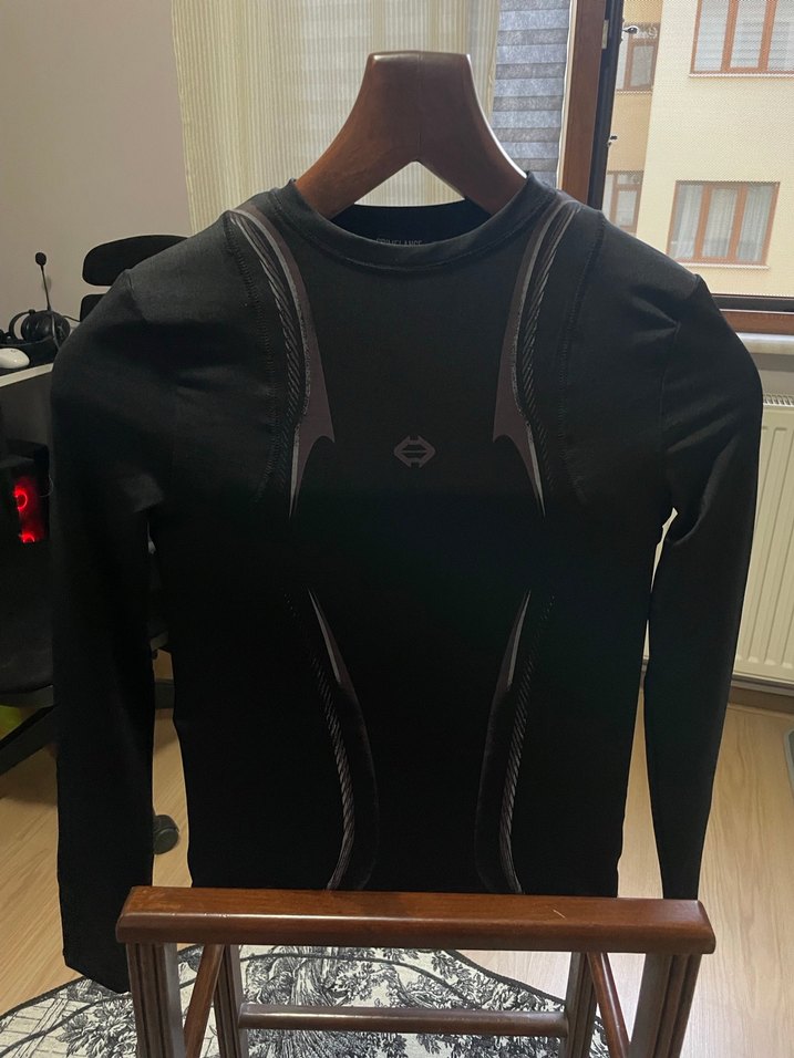 Siyah Uzun Kollu  Spor Üst - Görsel 2