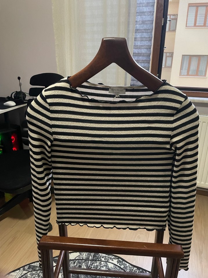 Uzun Kollu Çizgili Triko Bluz - Görsel 2