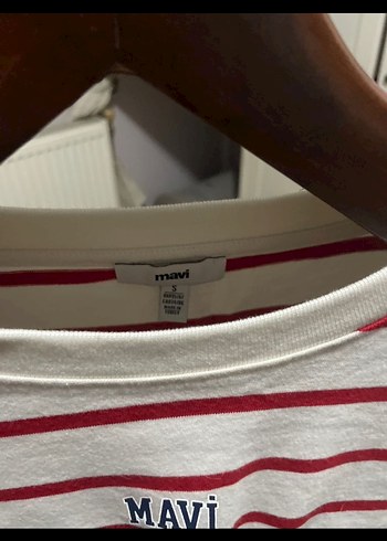 Kırmızı Çizgili Beyaz Kısa Kollu Tişört - Görsel 2