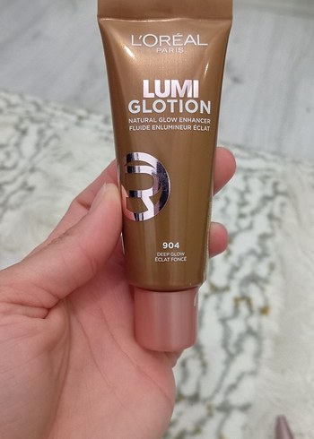 L'Oréal Lumi Glotion Aydınlatıcı 904 Beige