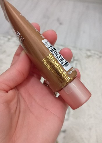 Loreal Paris L'Oréal Lumi Glotion Aydınlatıcı 904 Beige