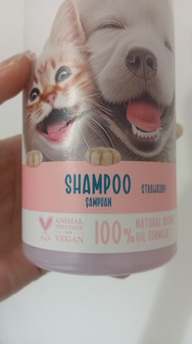 Pet Love Happy Care Çilekli Kedi ve Köpek Şampuanı - Görsel 2
