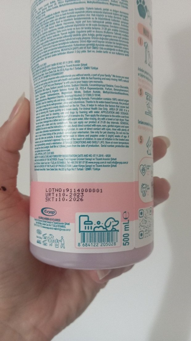 Pet Love Happy Care Çilekli Kedi ve Köpek Şampuanı - Görsel 3