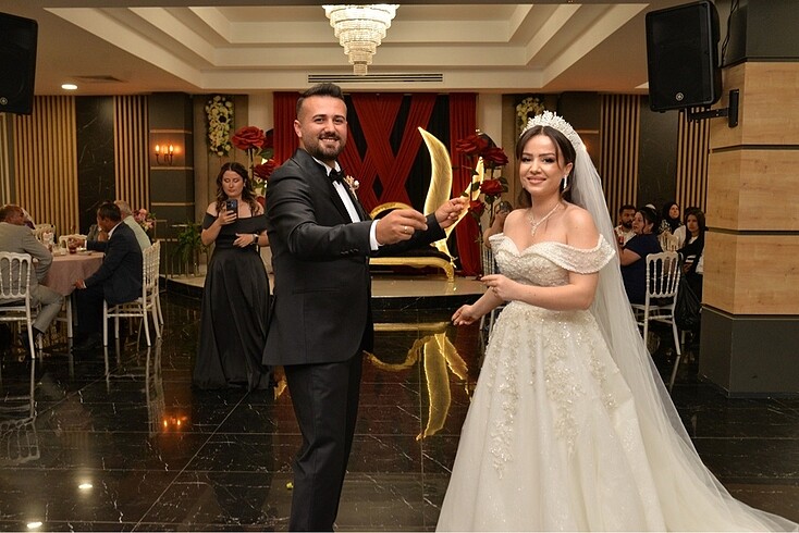 Gelinliğim satılıktır