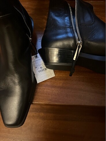 38 Beden Zara bot