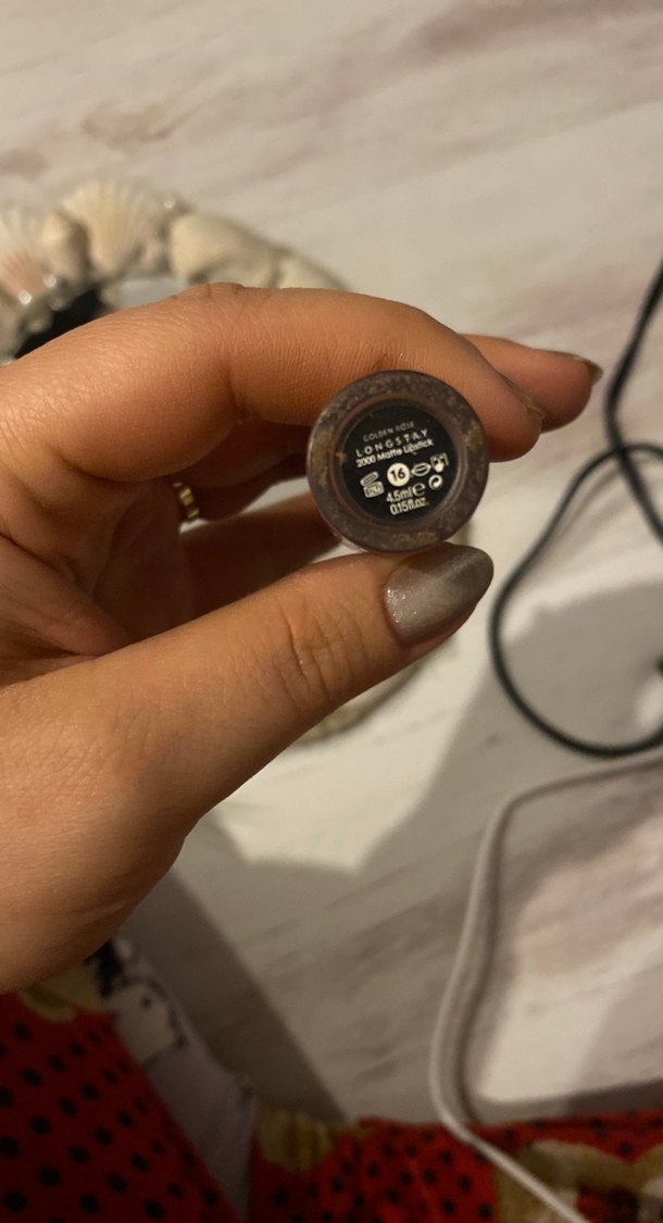 Uzun Süre Kalıcı Ruj - Görsel 2