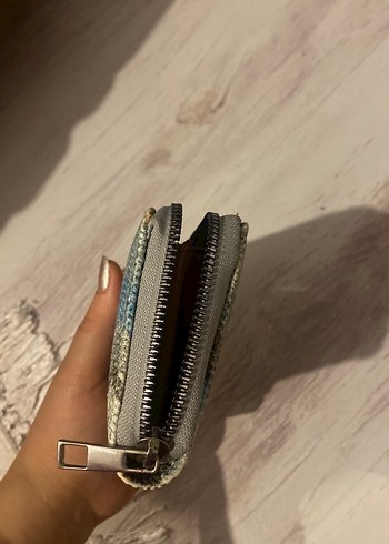 Gri Yılan Desenli Deri Fermuarlı Cüzdan - Görsel 3