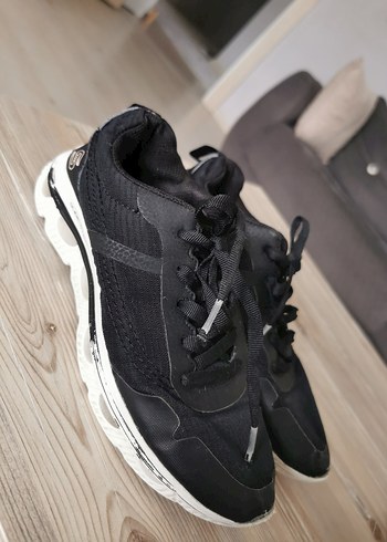 Skechers Siyah Bağcıklı Spor Kadın Sneaker