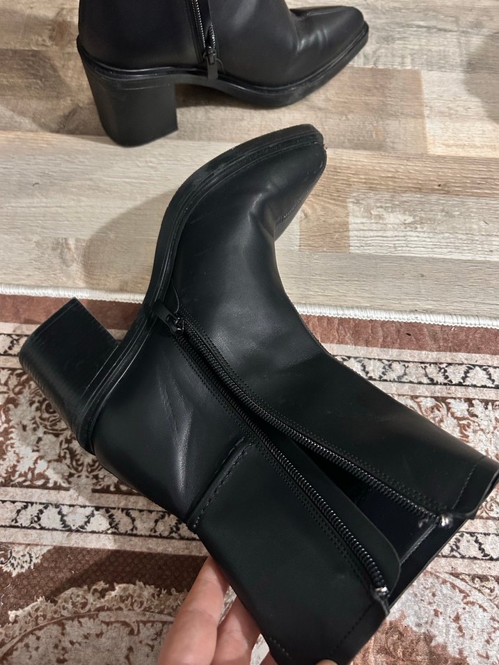 Siyah Deri Kadın Topuklu Bot - Görsel 4