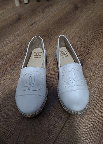 Beyaz espadril