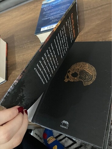 Beden Renk Ada serisi - Lynne matson