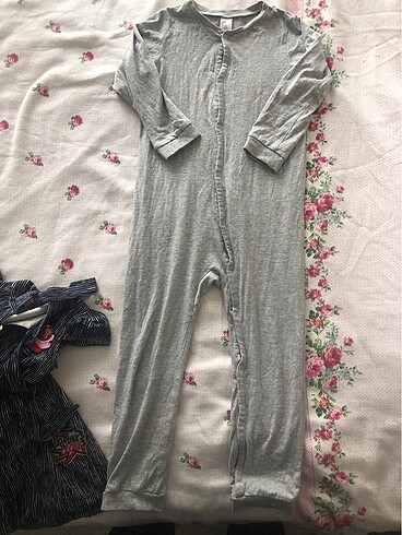 H&M UYKU TULUMU