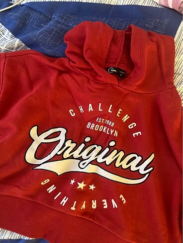Sweatshirt